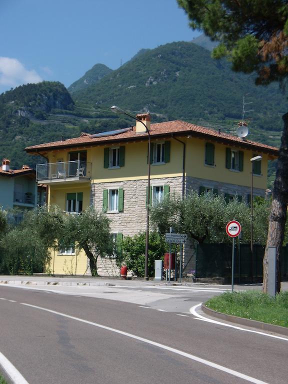 Casavarone Riva del Garda Ruang foto