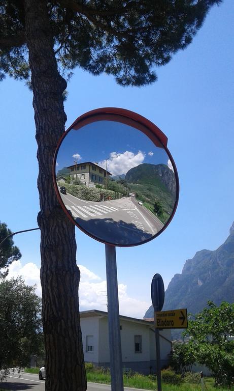 Casavarone Riva del Garda Bagian luar foto