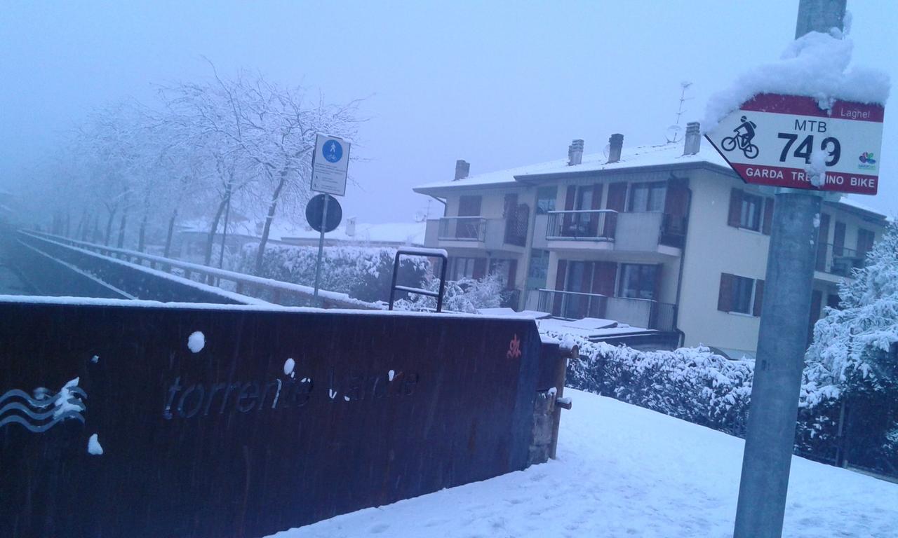 Casavarone Riva del Garda Bagian luar foto